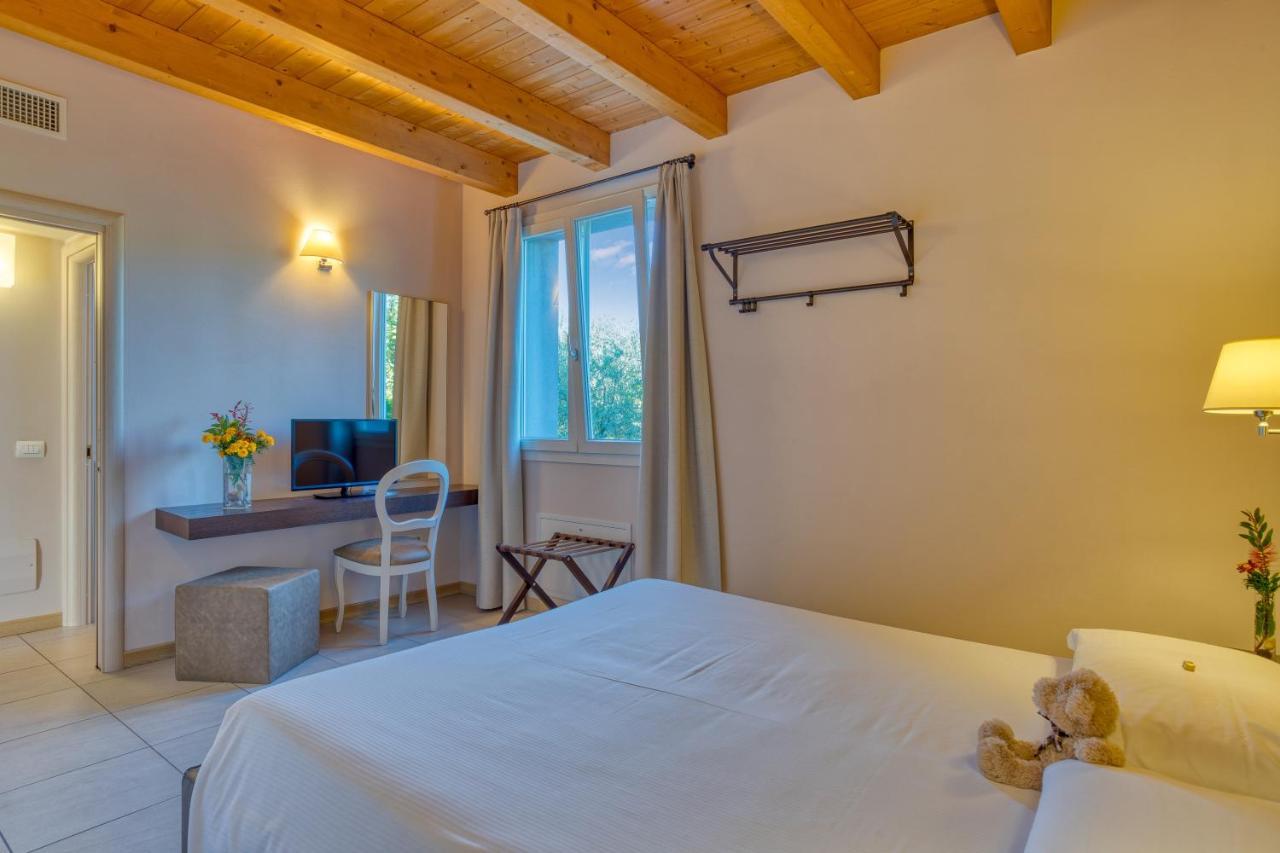 Agriturismo Corte Aurea Desenzano del Garda Exterior foto
