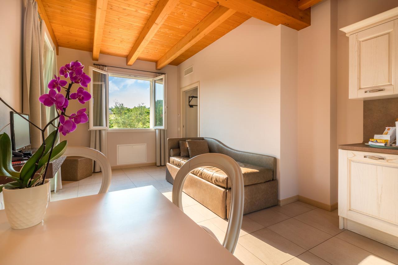 Agriturismo Corte Aurea Desenzano del Garda Exterior foto