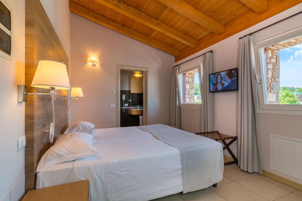 Agriturismo Corte Aurea Desenzano del Garda Exterior foto